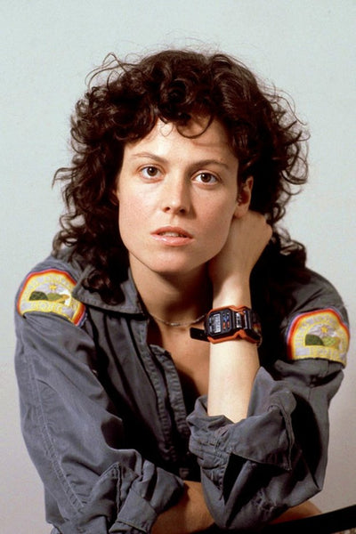 Ellen_Ripley_and_her_CASIO_F-100_grande.jpg