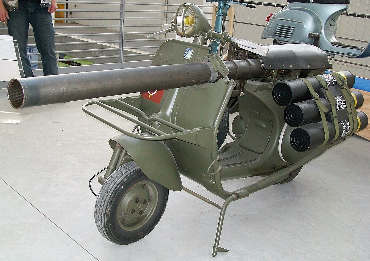 1200px-Vespa_militare2.JPG