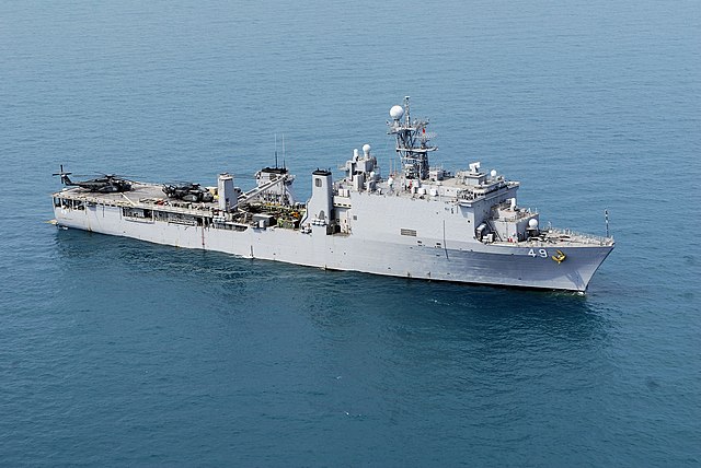 640px-USS_Harpers_Ferry_Gulf_of_Thailand_2008.jpg